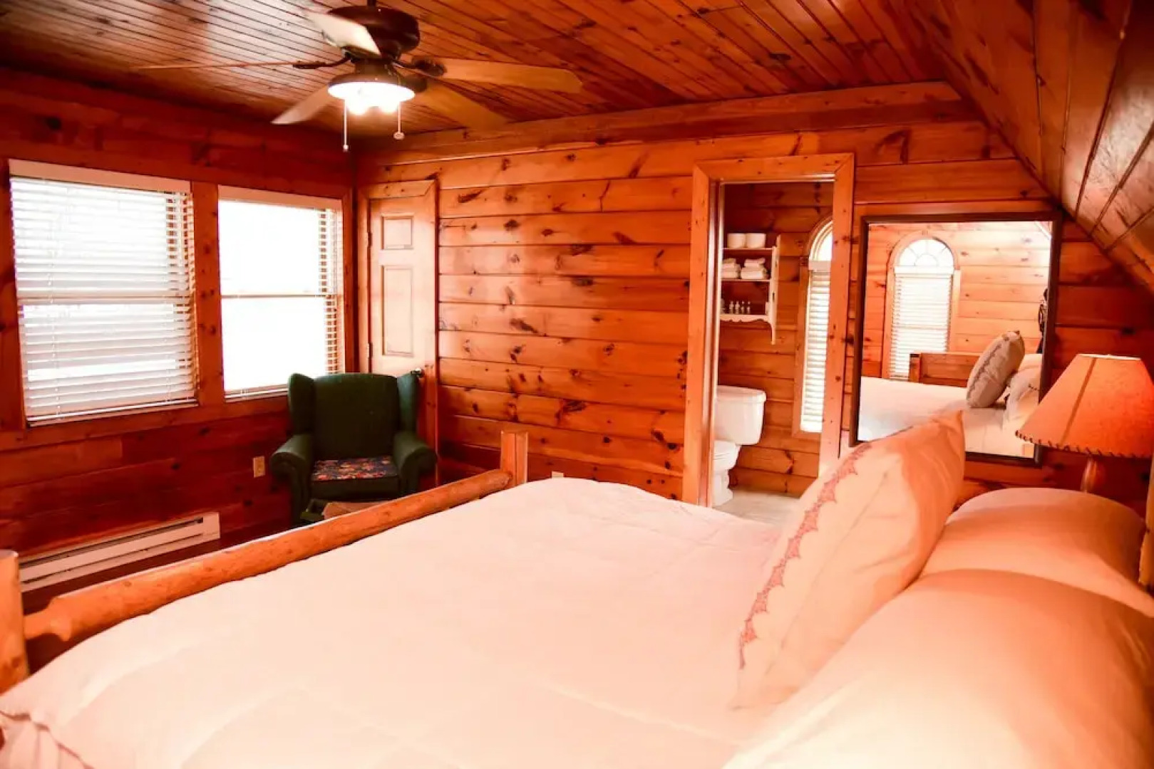 Azalea Inn Bed & Breakfast