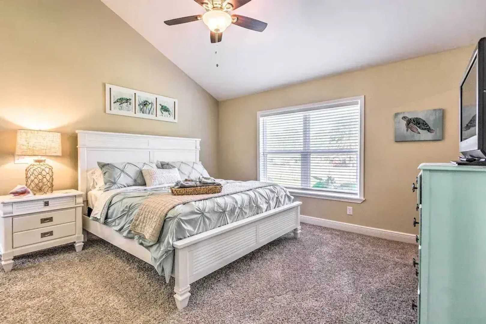 Gulf Breeze Getaway - 8 Mi to Pensacola Beach