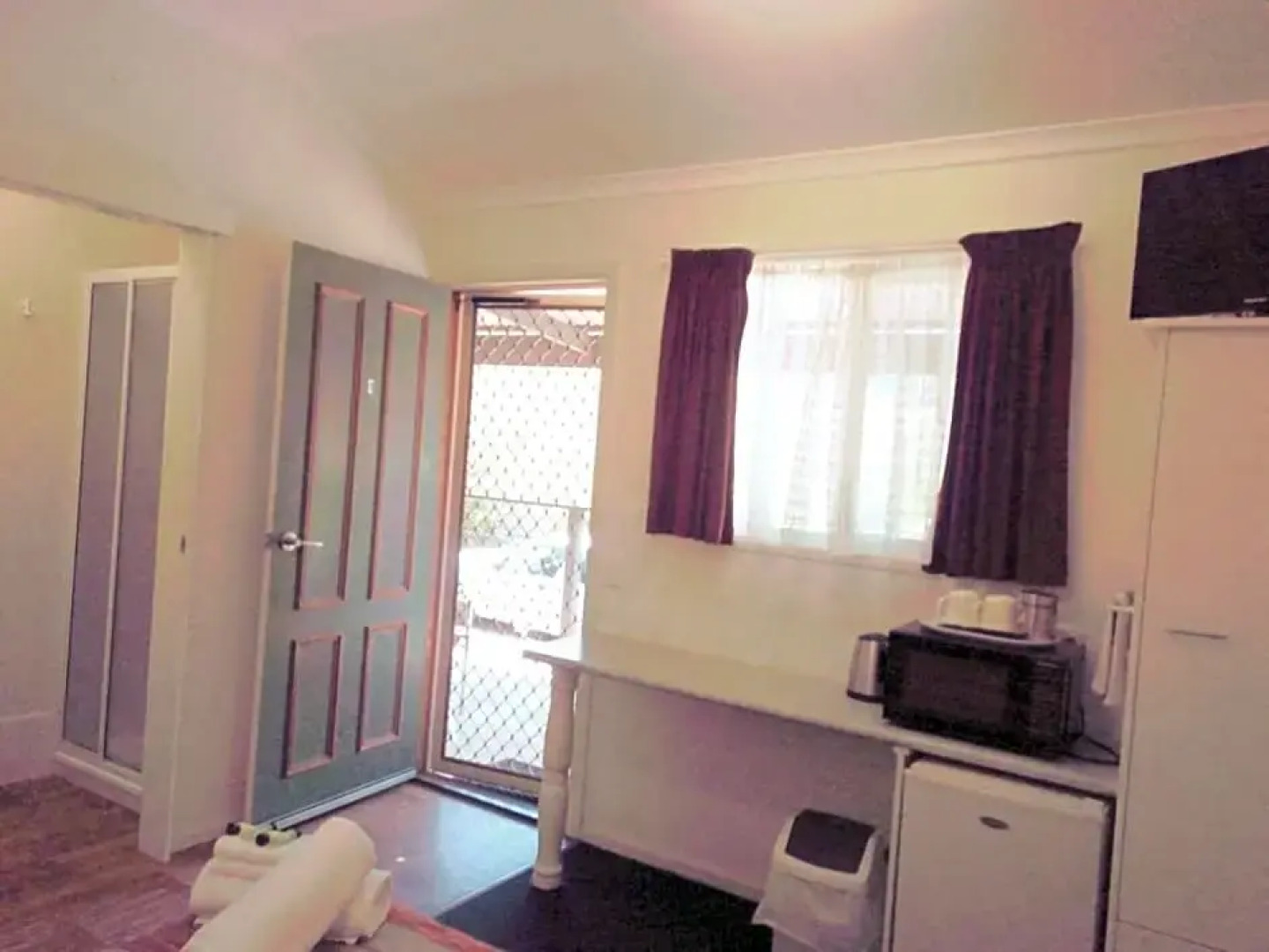 Silver Wattle Cabins