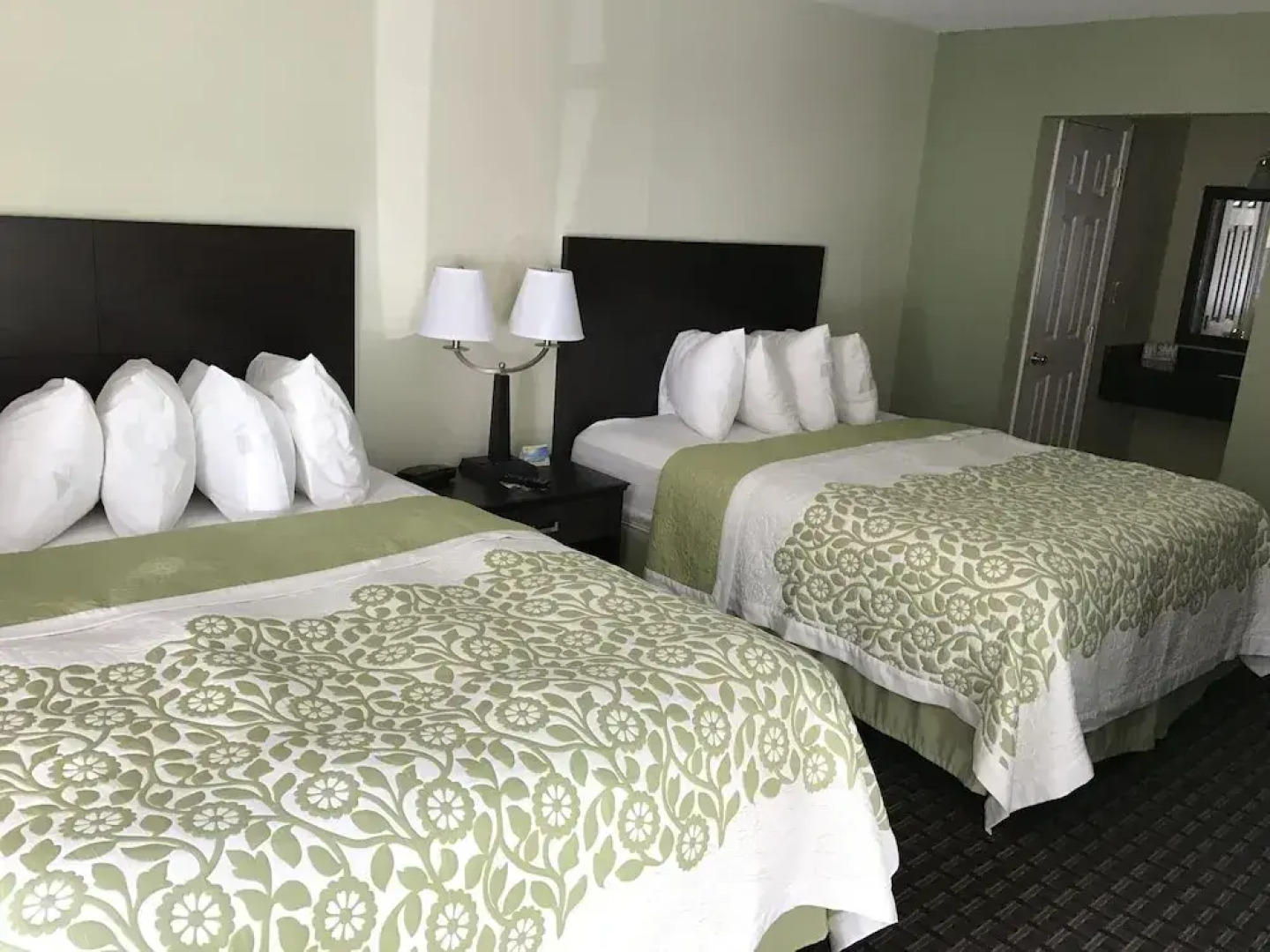 Days Inn by Wyndham Jellico - Tennessee State Line