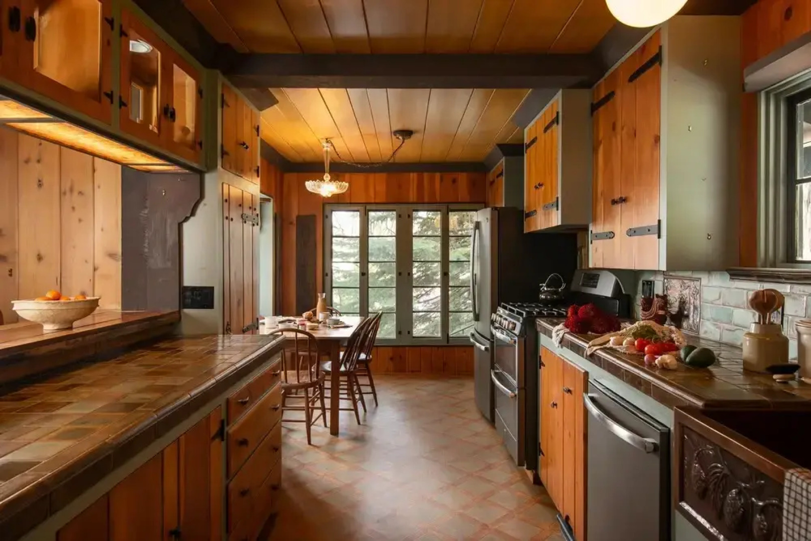 Cedar Pointe by Avantstay