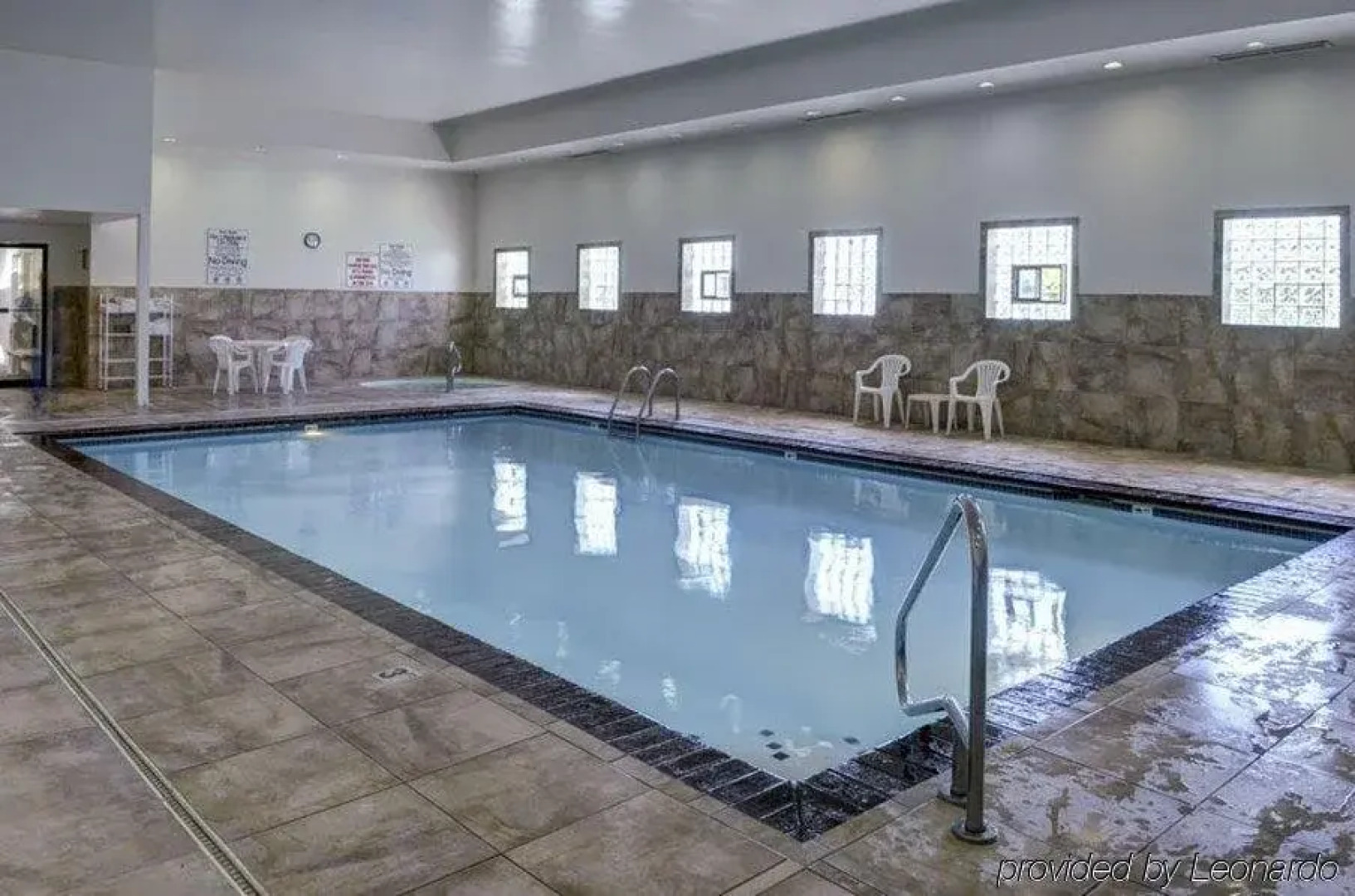 Boarders Inn & Suites - Kearney