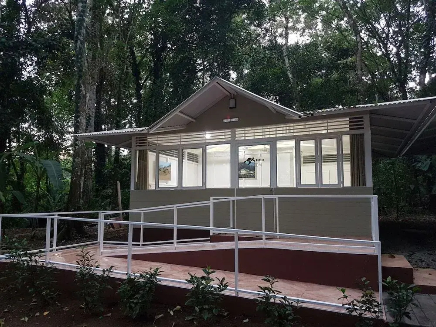 Jaguar Inn Bungalows