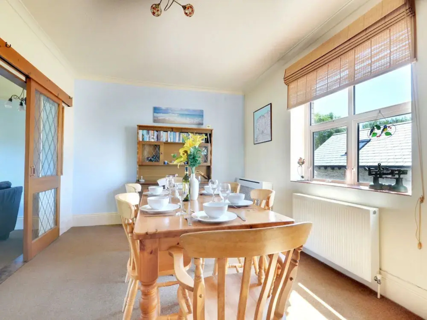 Spacious 2-Story Apartment in a Central Location near Sea