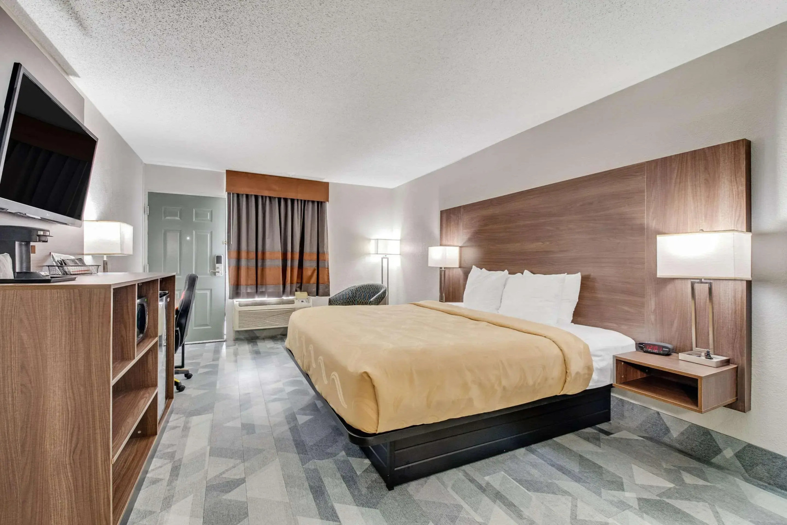 Quality Inn Dalton East