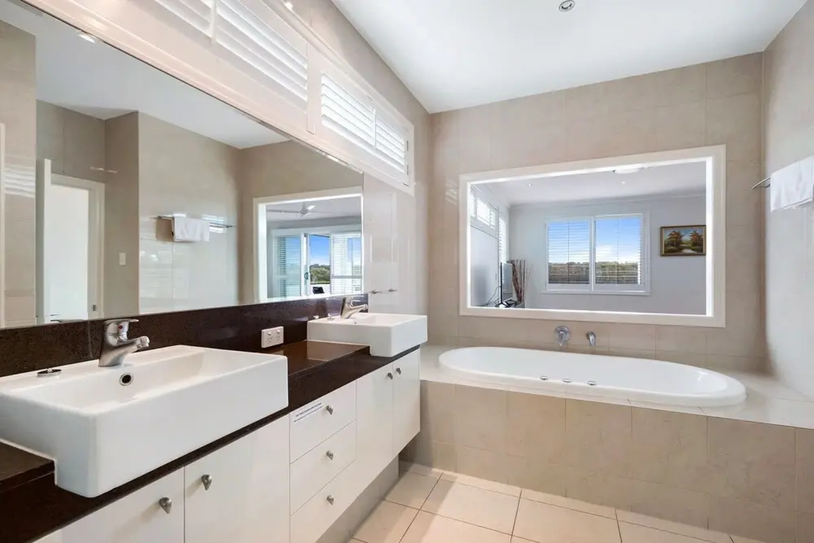 Riverview Luxury Retreat