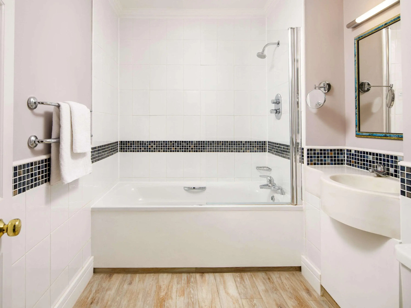 Mercure Gloucester Bowden Hall Hotel