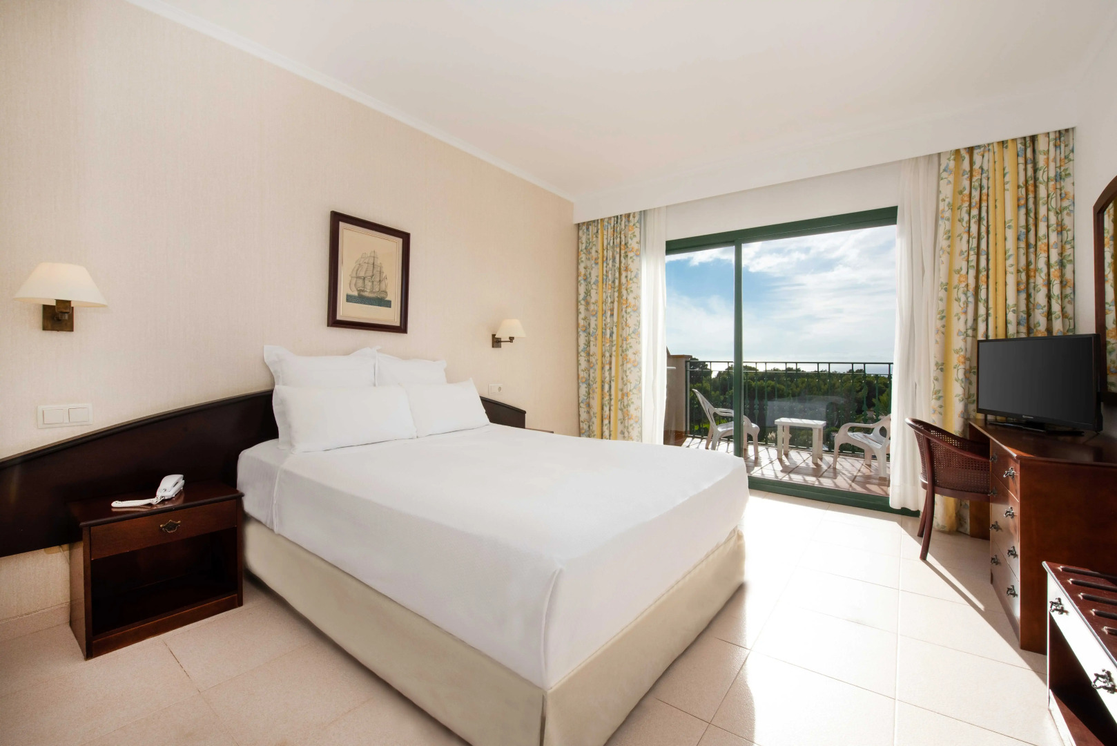 Valentin Son Bou Hotel