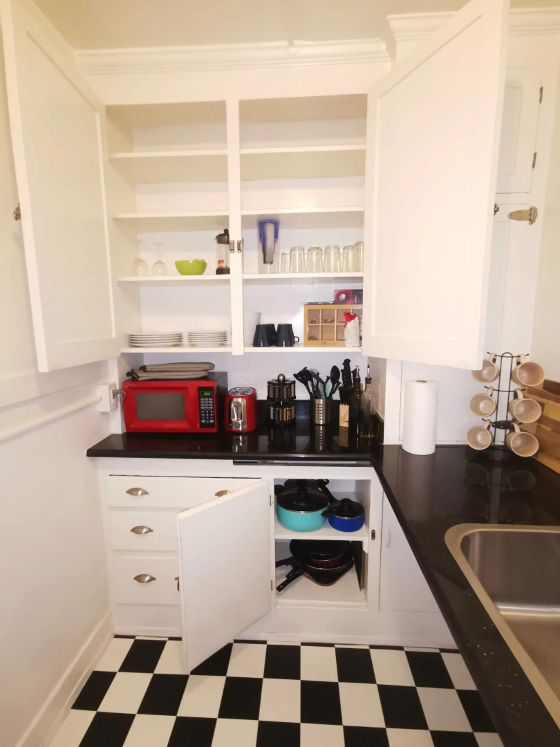 Authentic Brick Condo - Great Wifi & little extras included!