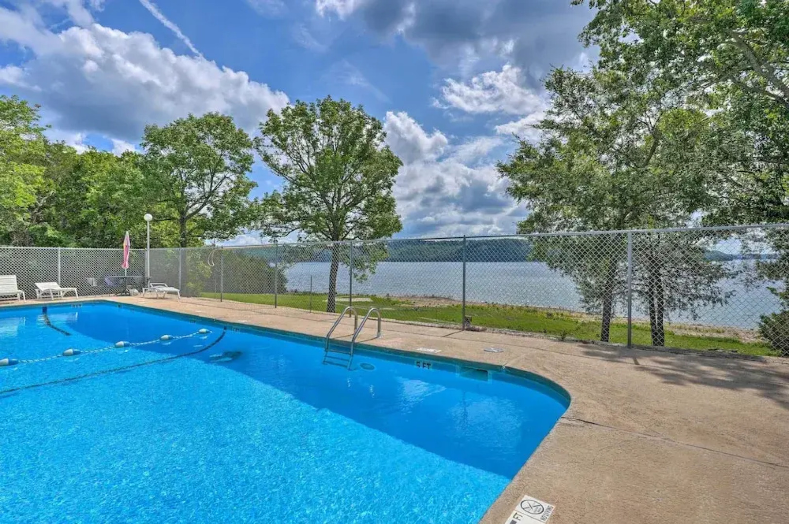 Lush Garfield Cabin w/ Community Pool & Lake!