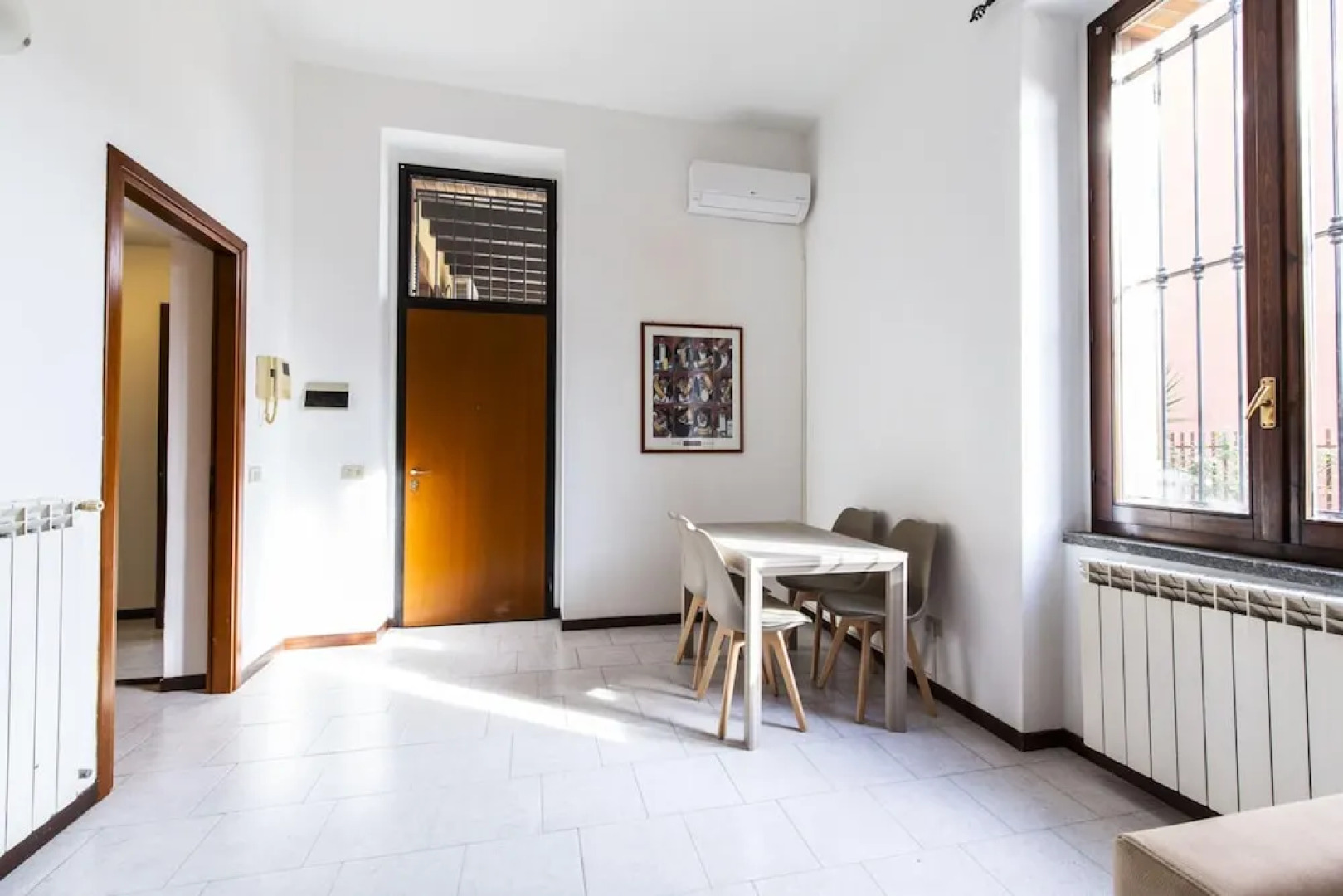 Erba 6 in Baranzate With 1 Bedrooms and 1 Bathrooms