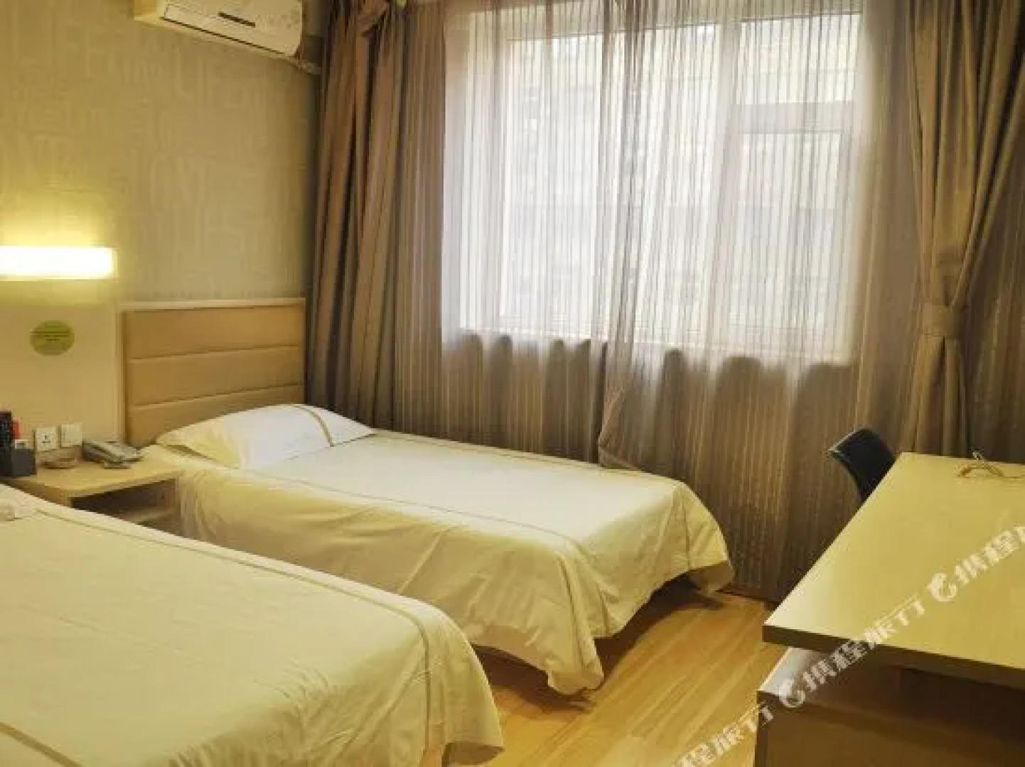 Metallurgical Shangming Hotel (Taiyuan Yingze Street Taoyuan Road Subway Station Branch)