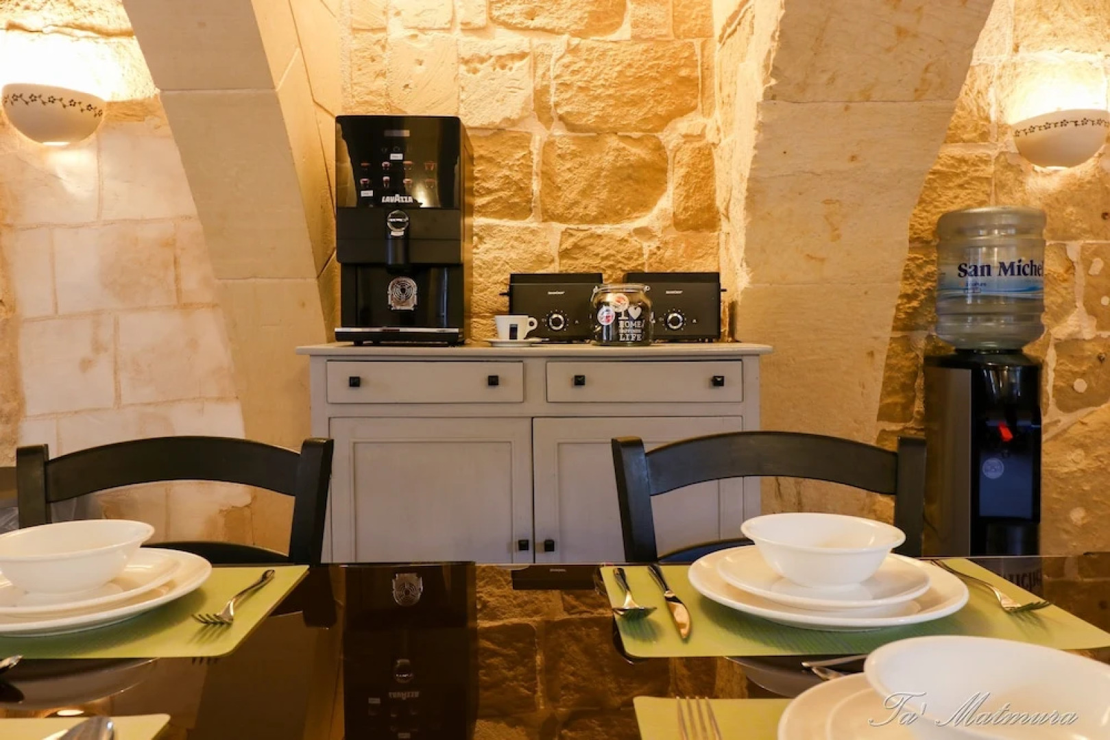 Ta' Matmura Farmhouse B&B