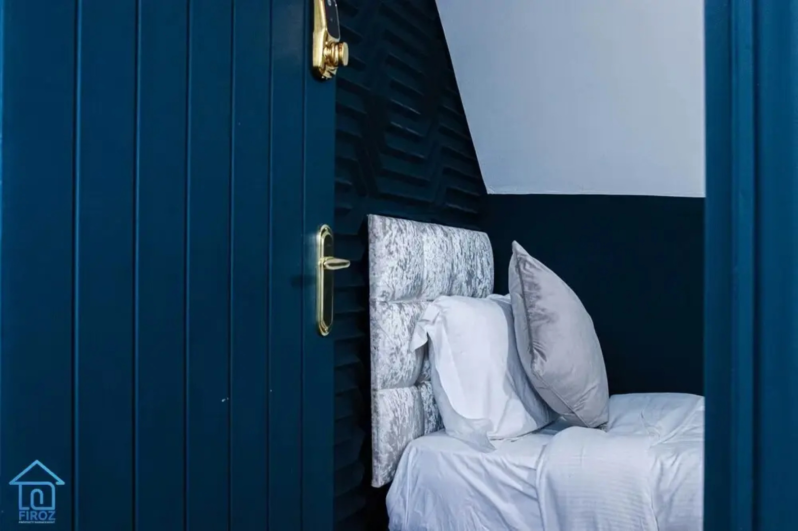 York Contractor House by Firoz Property Management