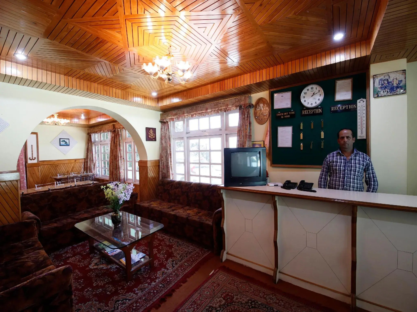 OYO 14534 Hotel Oakwood