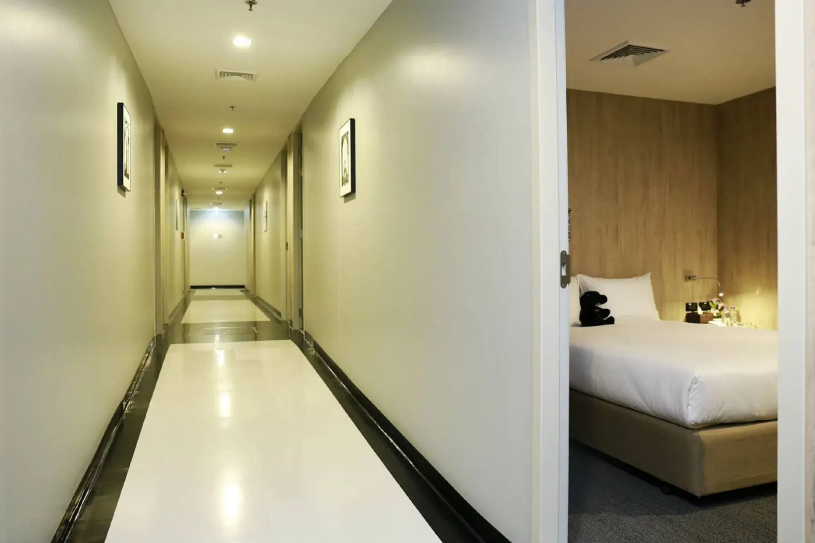 Sleep Box by Miracle