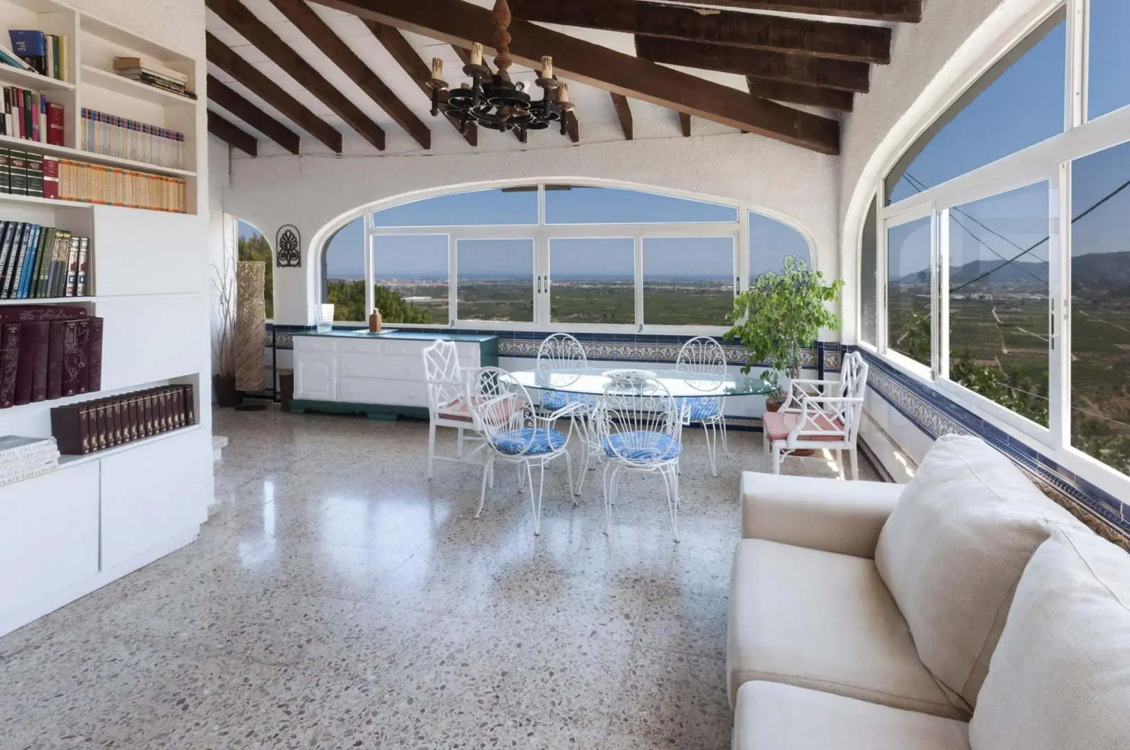 LLUMICEL - Villa with private pool in ADOR. Free WiFi