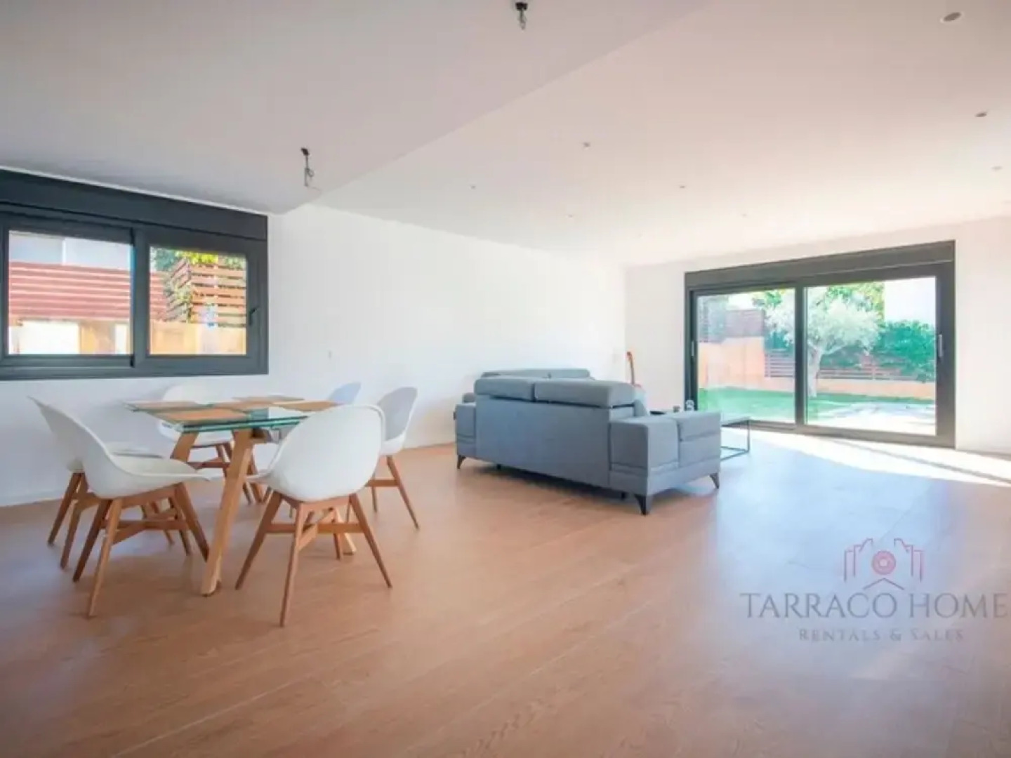 Th130 Villa Moderna Golf y Playa