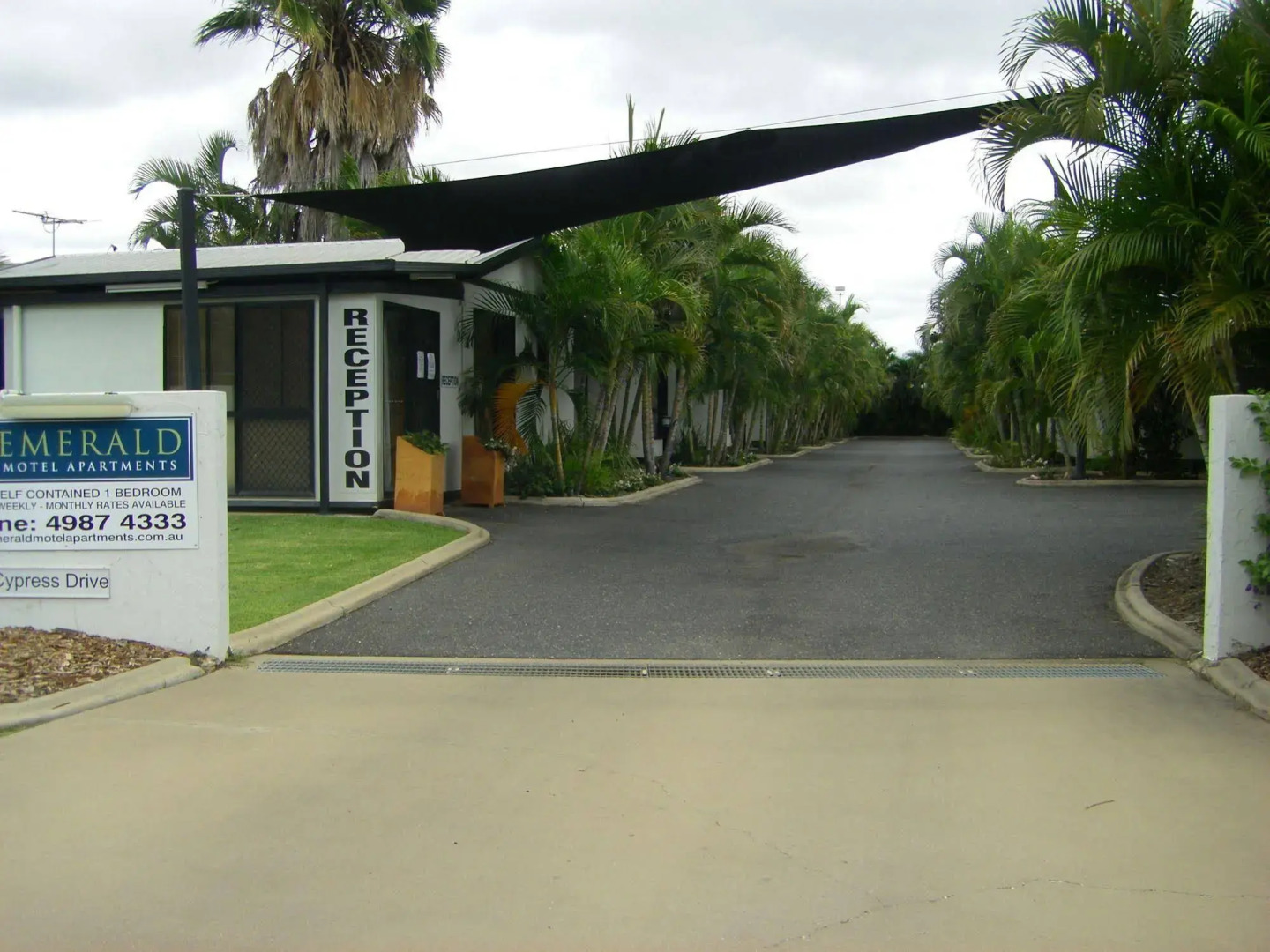 Emerald Motel Apartments