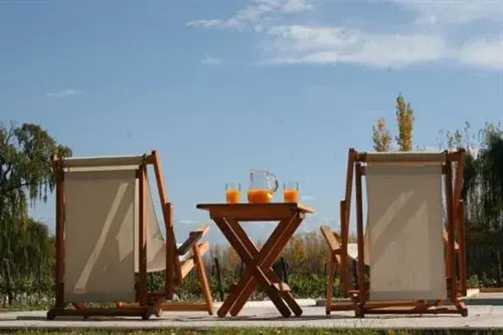 Postales by DOT Boutique