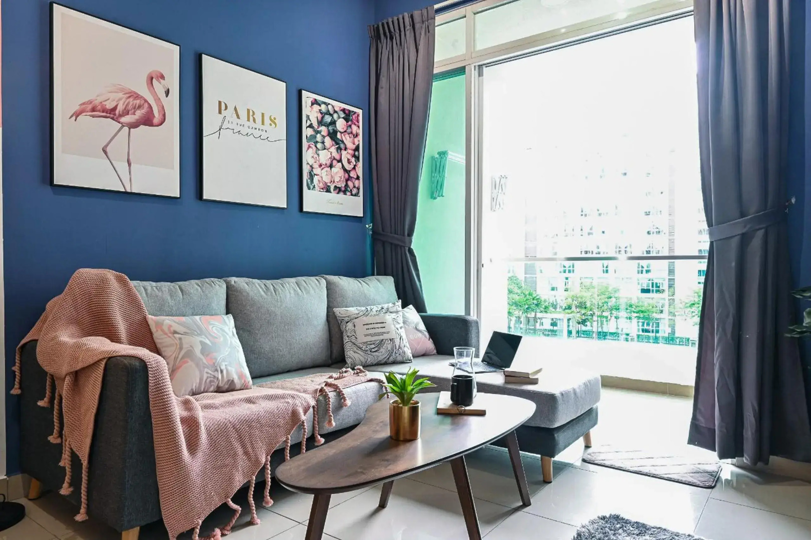 Up to 10PAX , Beside GEM IN MALL, Cyber@KLIA@Putra