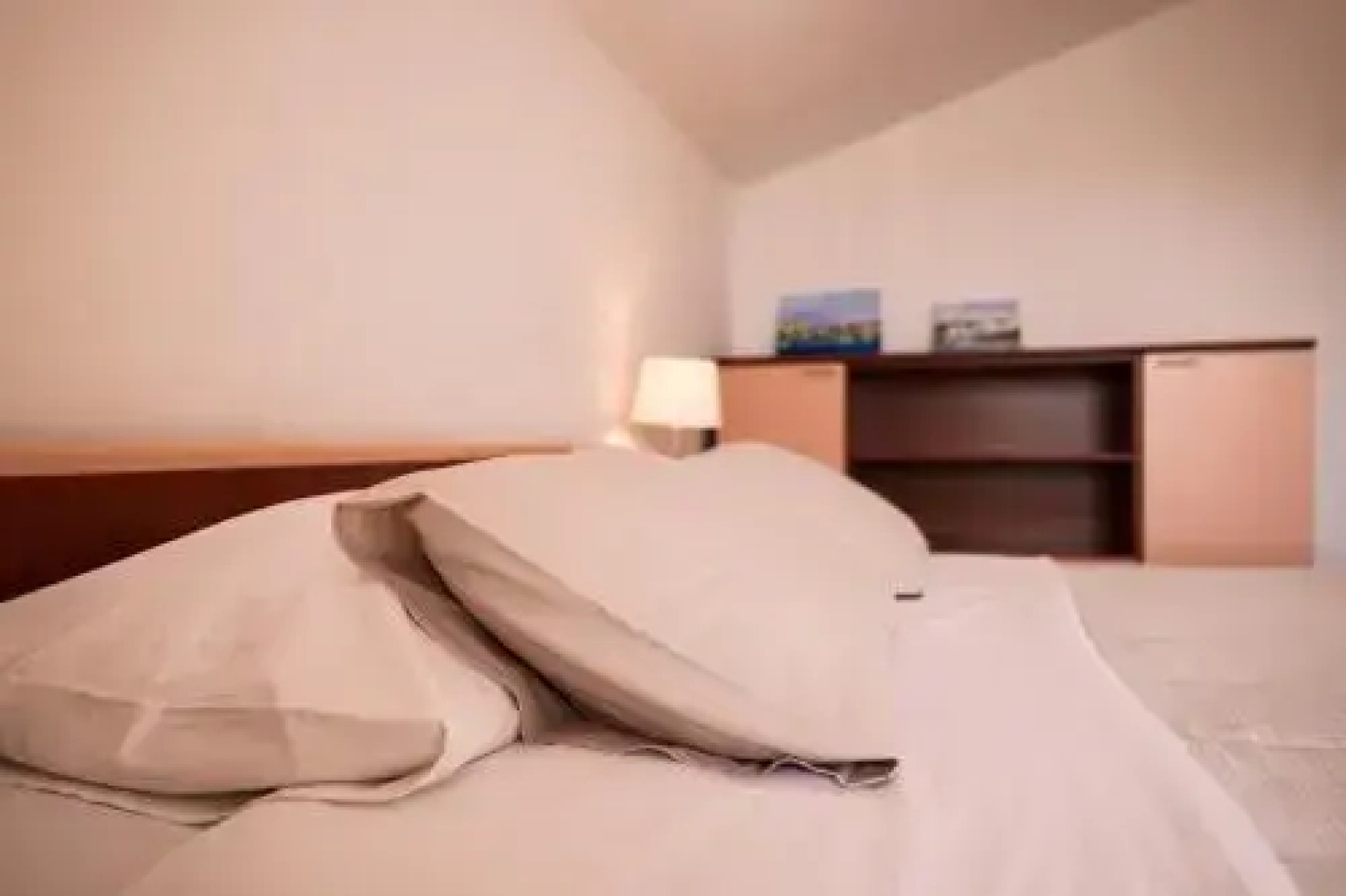 Apartment and Rooms Santini