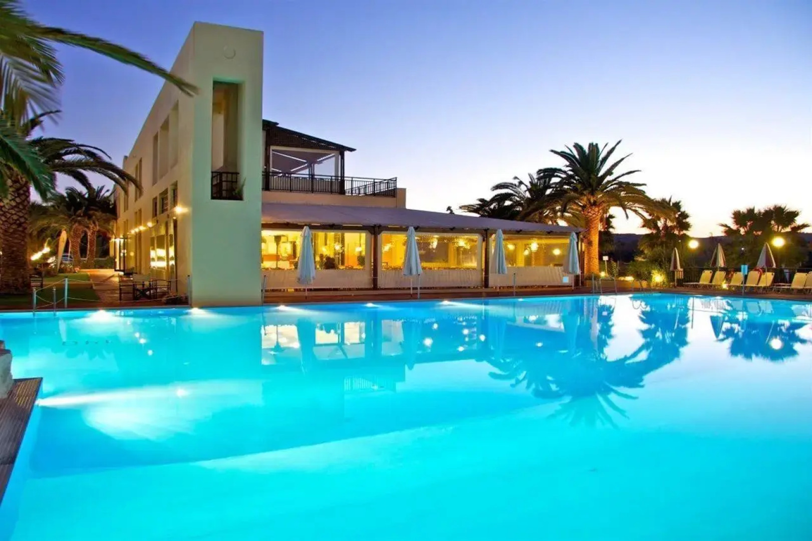 Solimar Aquamarine Resort