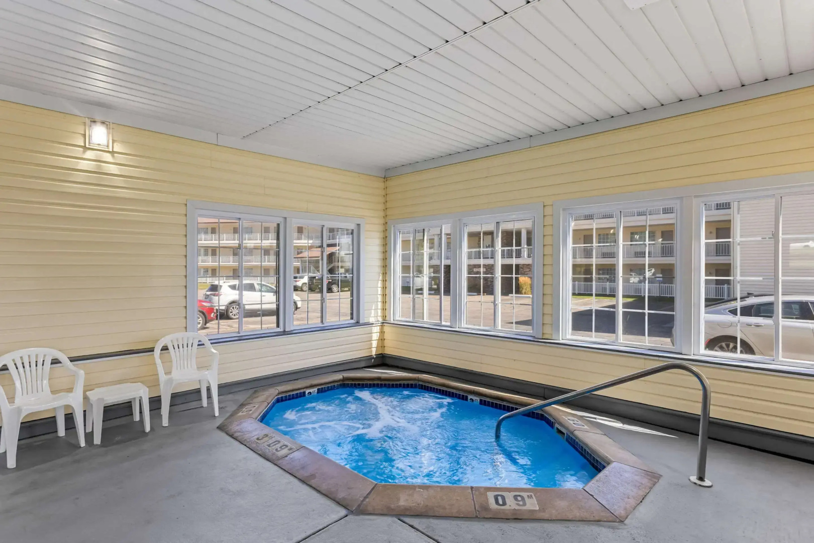 Quality Inn Lakefront