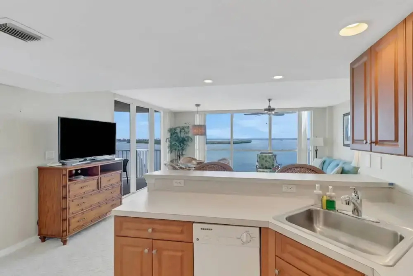 Lovers Key Resort 905