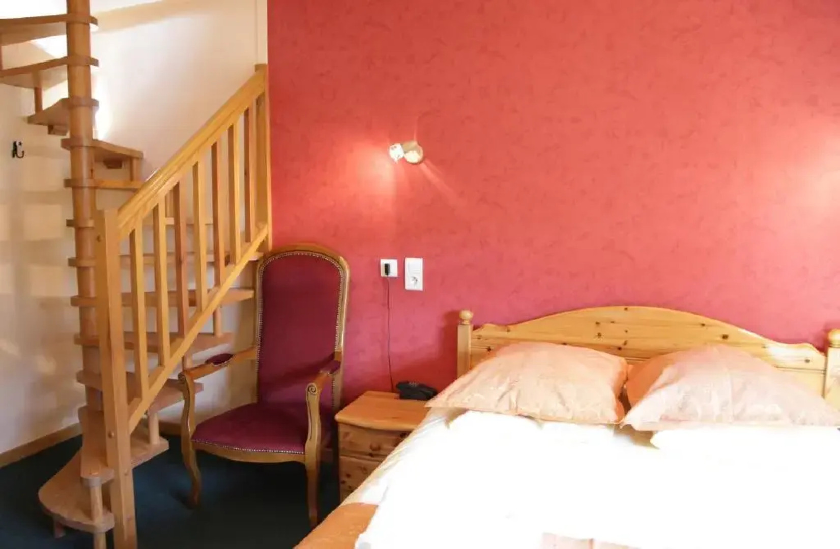 Hotel De La Poste - Logis De France