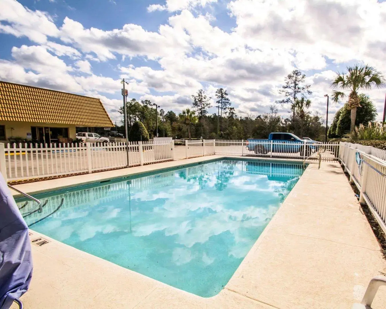 Red Roof Inn MacClenny
