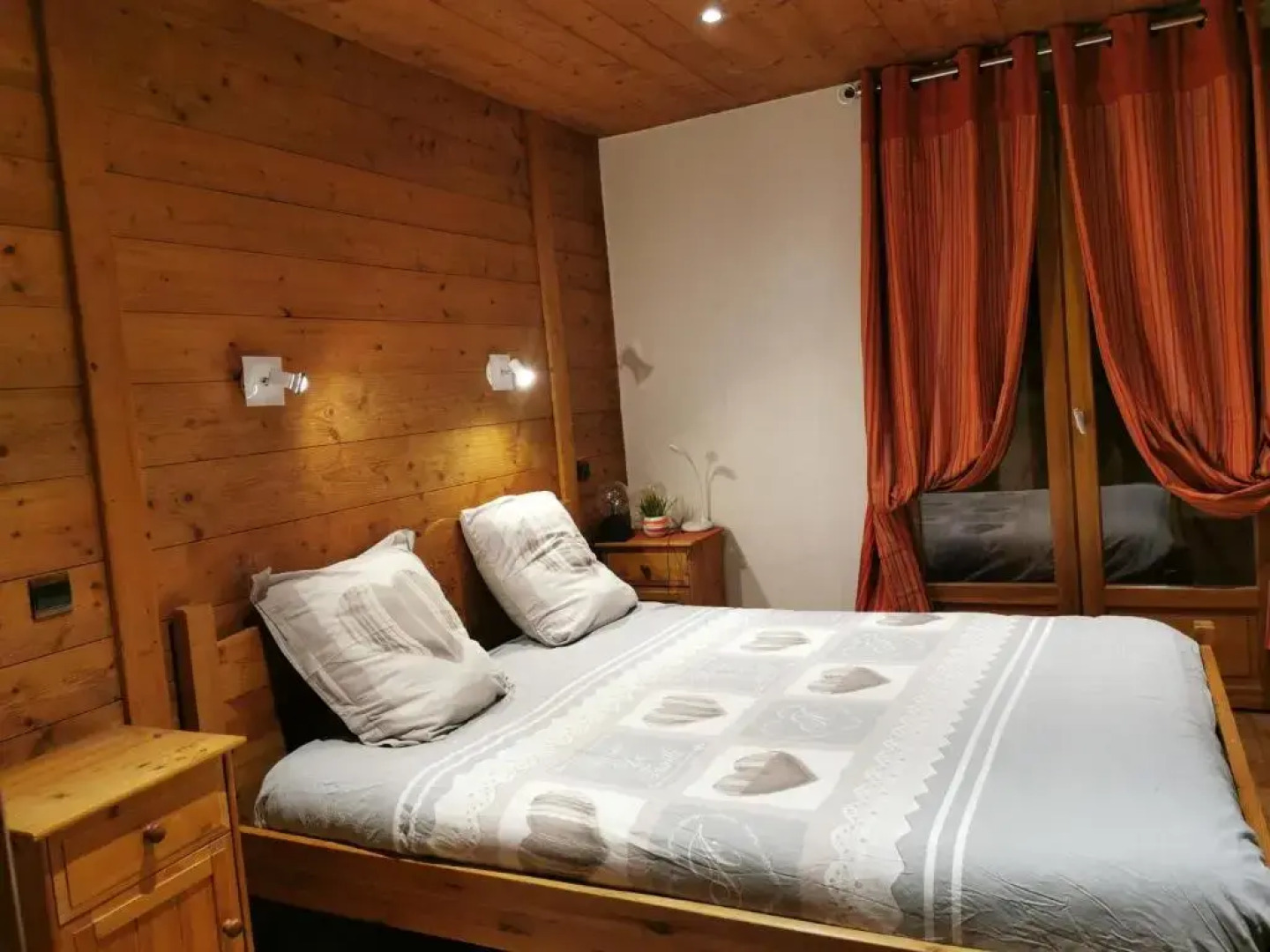 Chalet jacuzzi, sauna proche Courchevel 8/10 pers