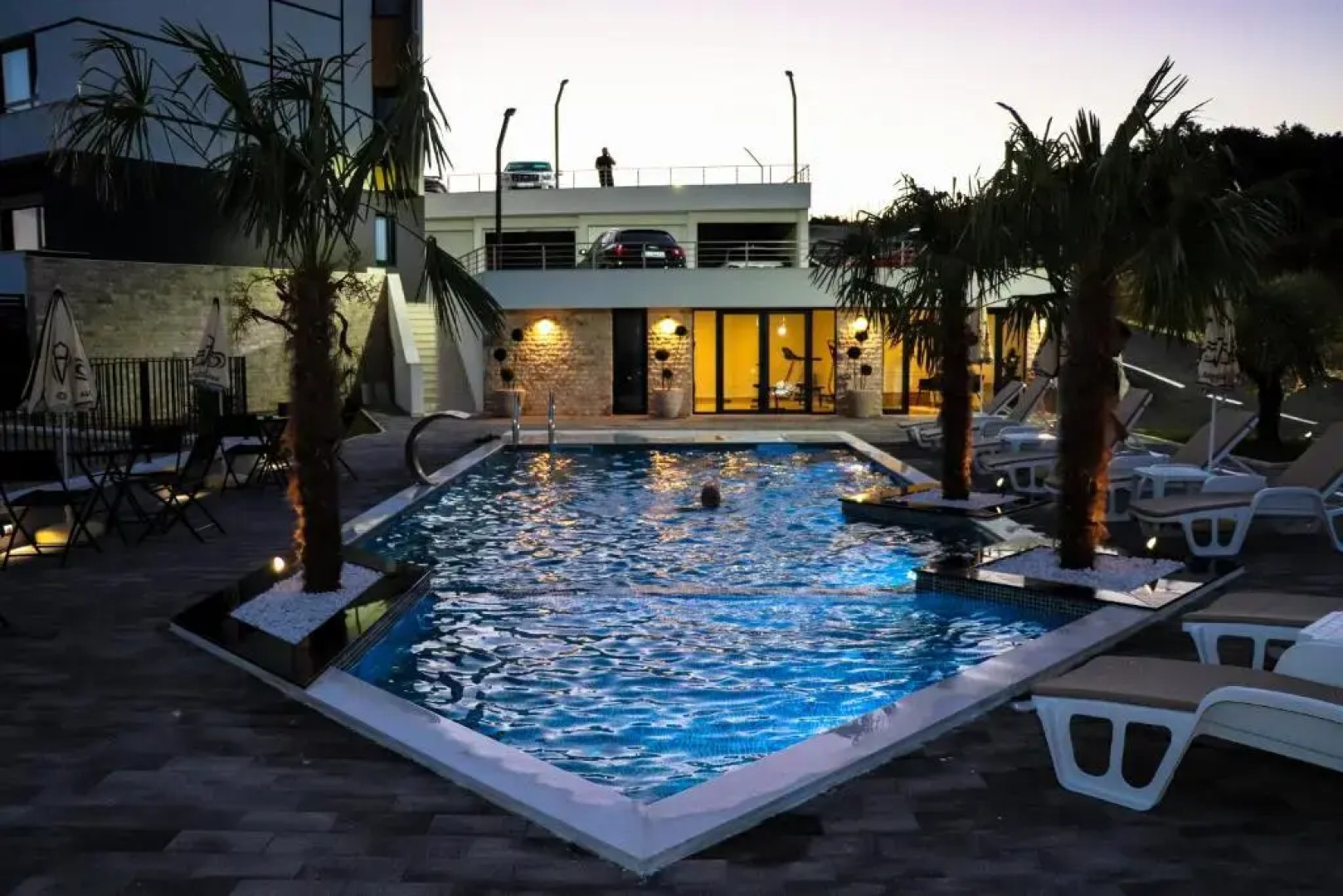 Eagles Apartments & Suites