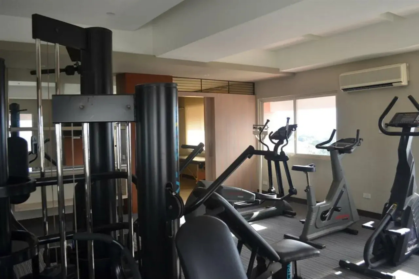 Imperial Palace Suites