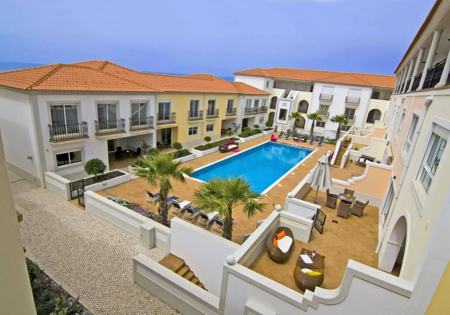 The Village Praia d'El Rey Golf & Beach Resort