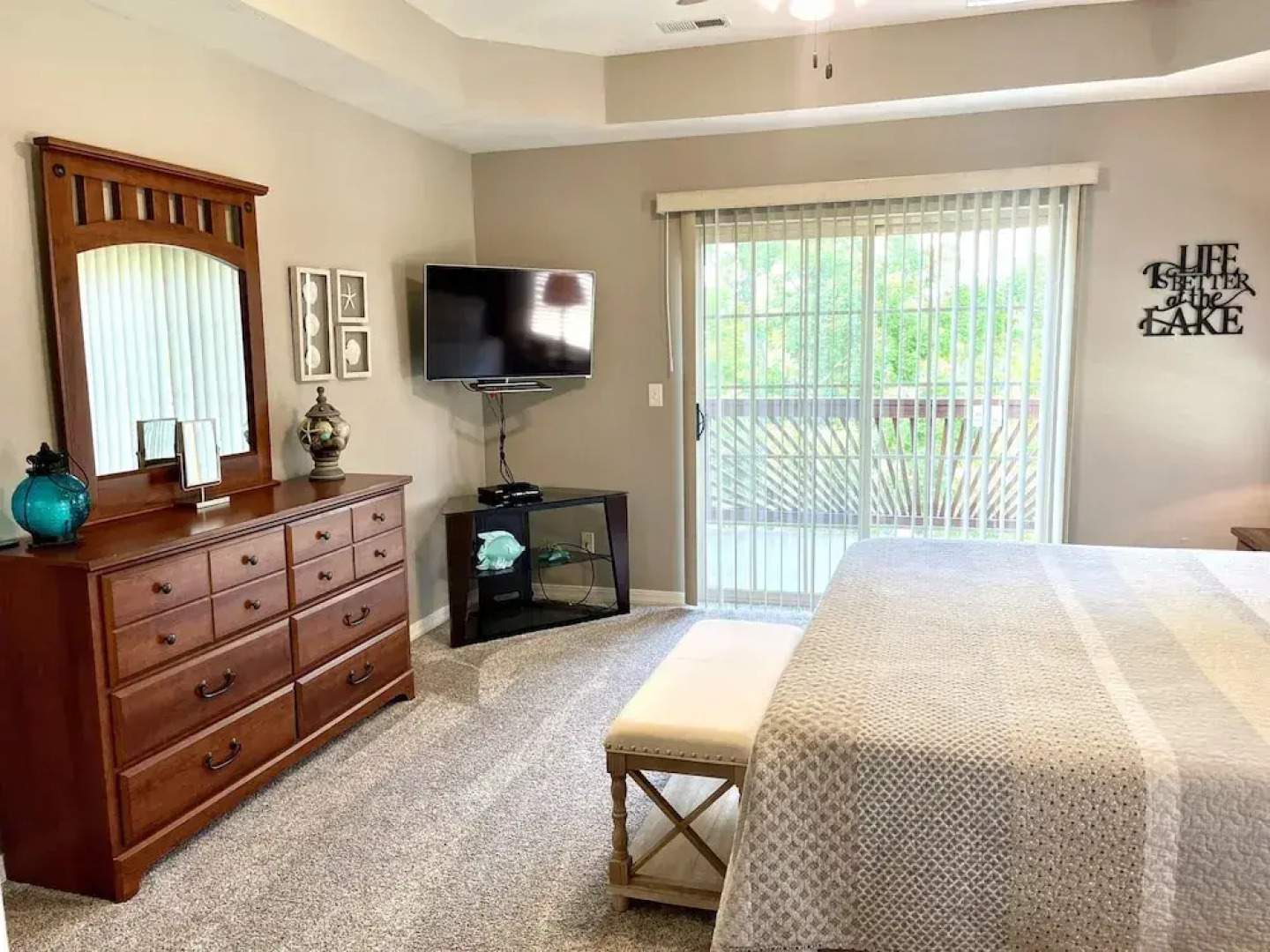 Upper Level Condo A-9 on Table Rock Lake by RedAwning