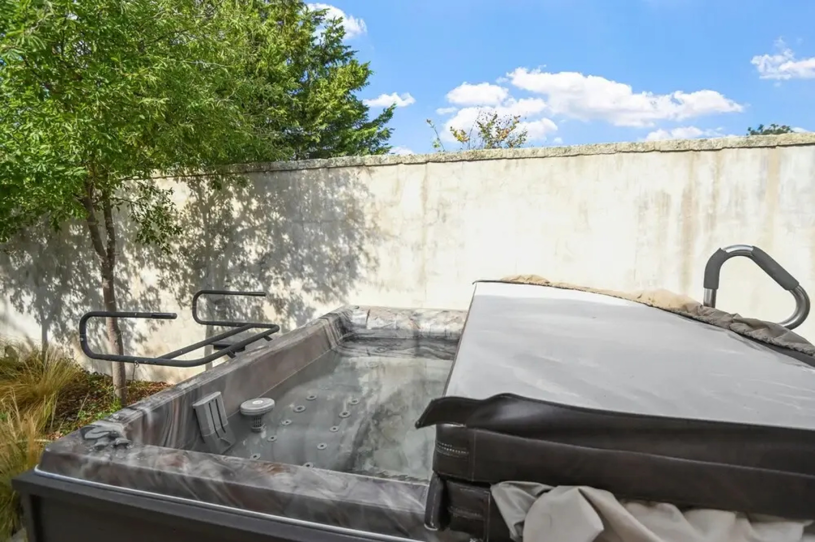 Czech 1 Bedroom Cabin by RedAwning