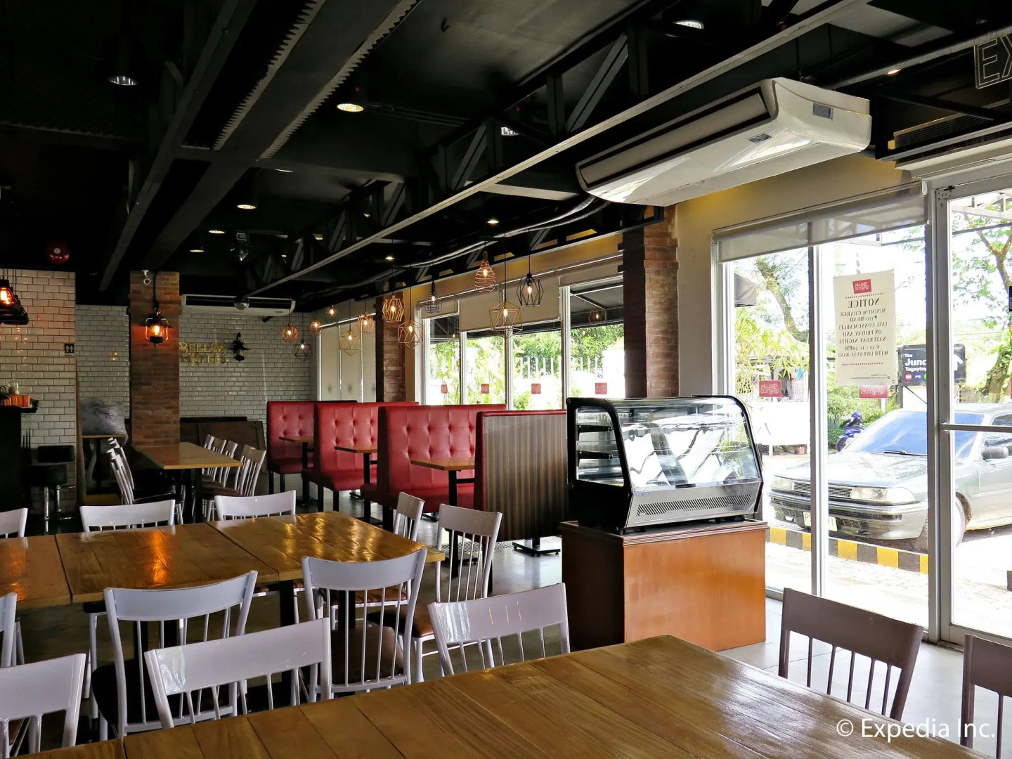 Capital O 642 The Junction Tagaytay