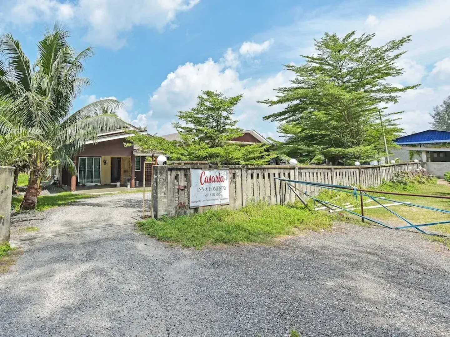 Oyo 90596 Casaria Inn