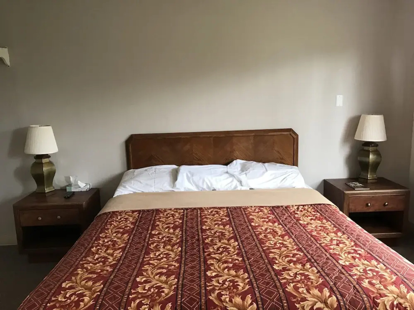 99 Palms Inn & Suites