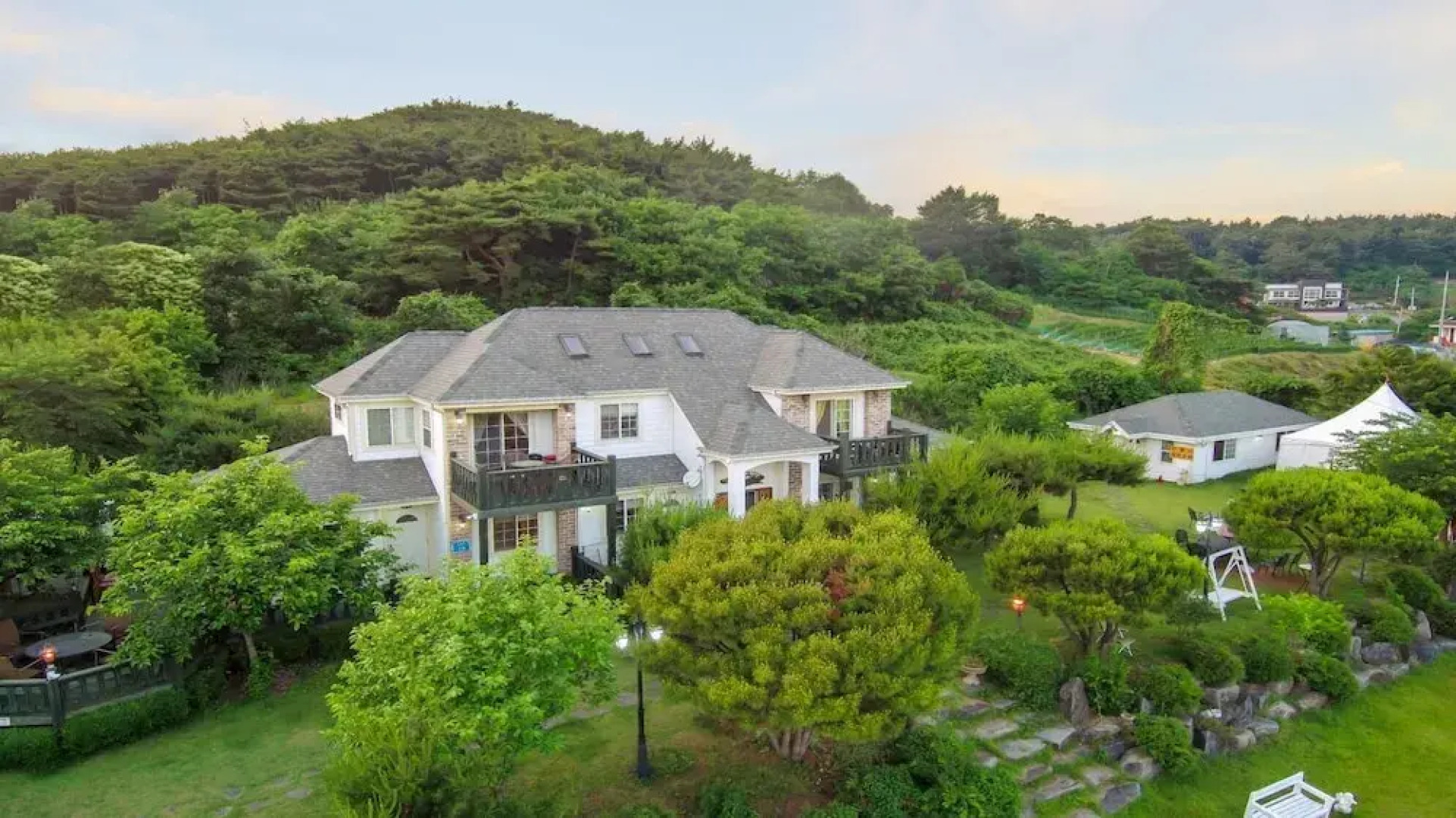 Taean Remember Pension