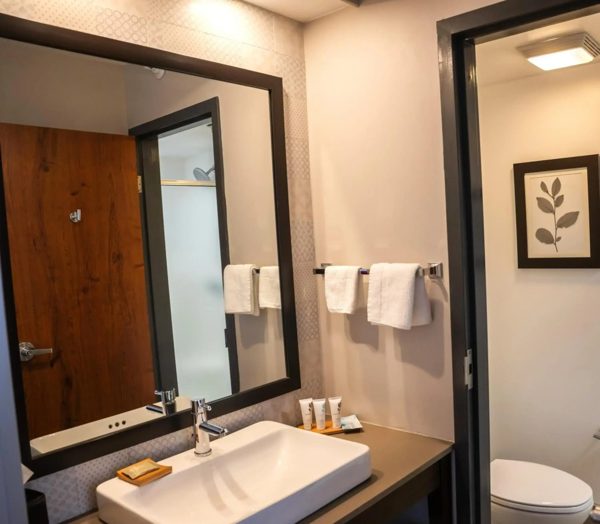 Country Inn & Suites by Radisson Erie