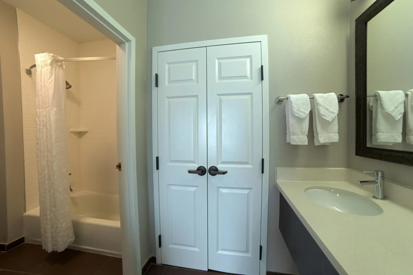 Staybridge Suites Houston-Nasa/Clear Lake by IHG