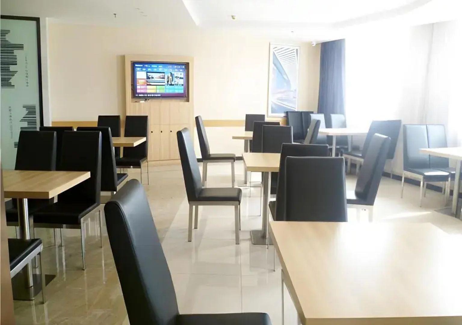 City Comfort Inn Jingmen Zhongxiang Chengtian Huafu