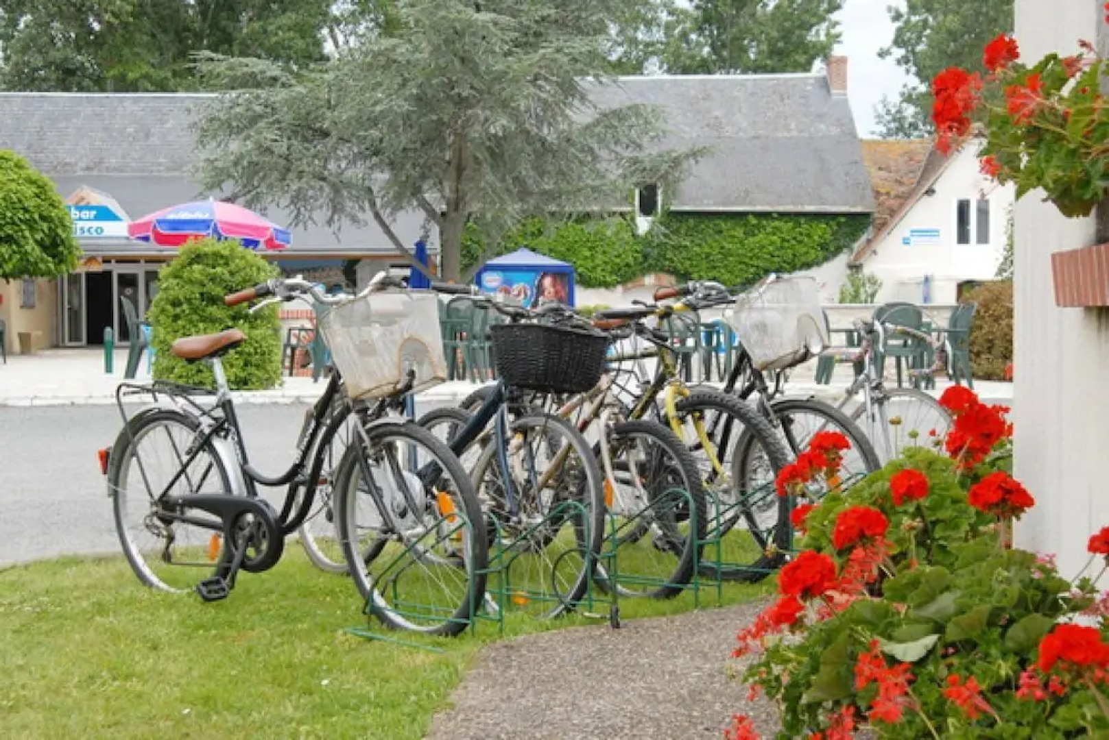 Les Pierres Couchées