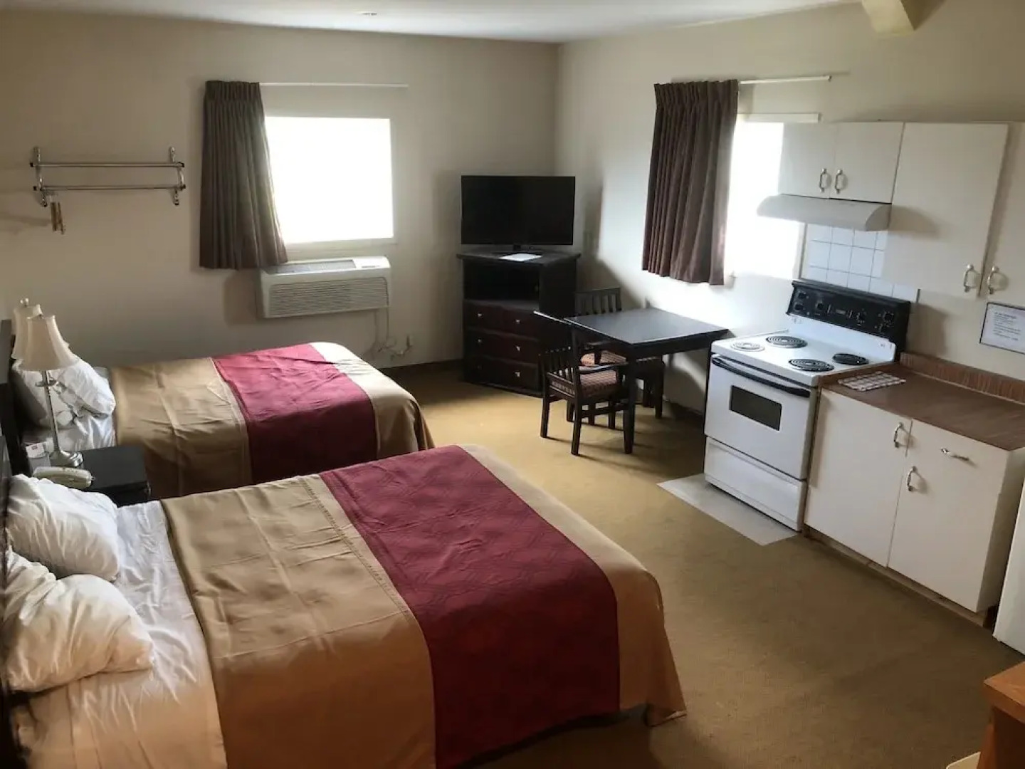 Travel Inn & Suites Innisfail