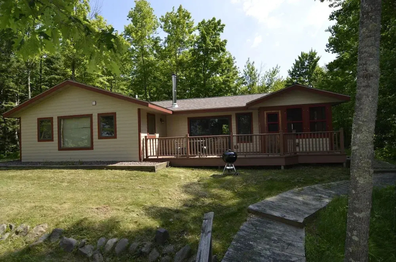 Sunset On The Bay 3 Bedroom Hotel Room by RedAwning