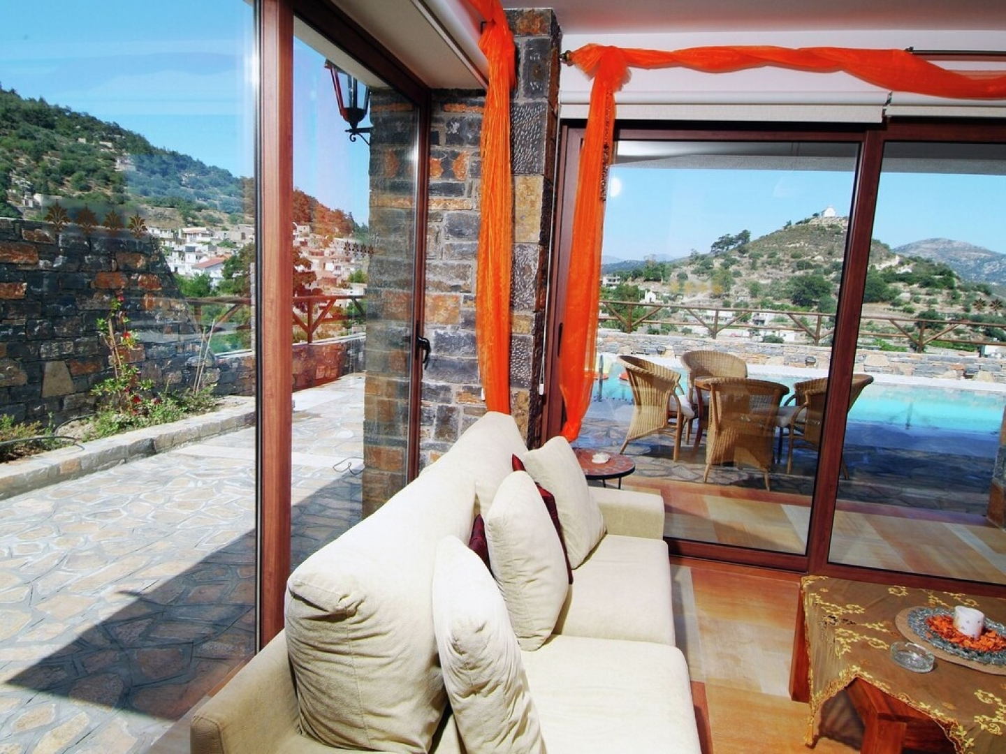 Villa Located in Picturesque Village, Pool, BBQ Near the Beach