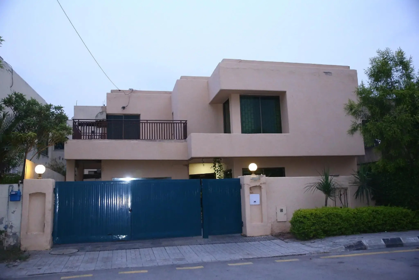 Safari Club 2 Bahria Town