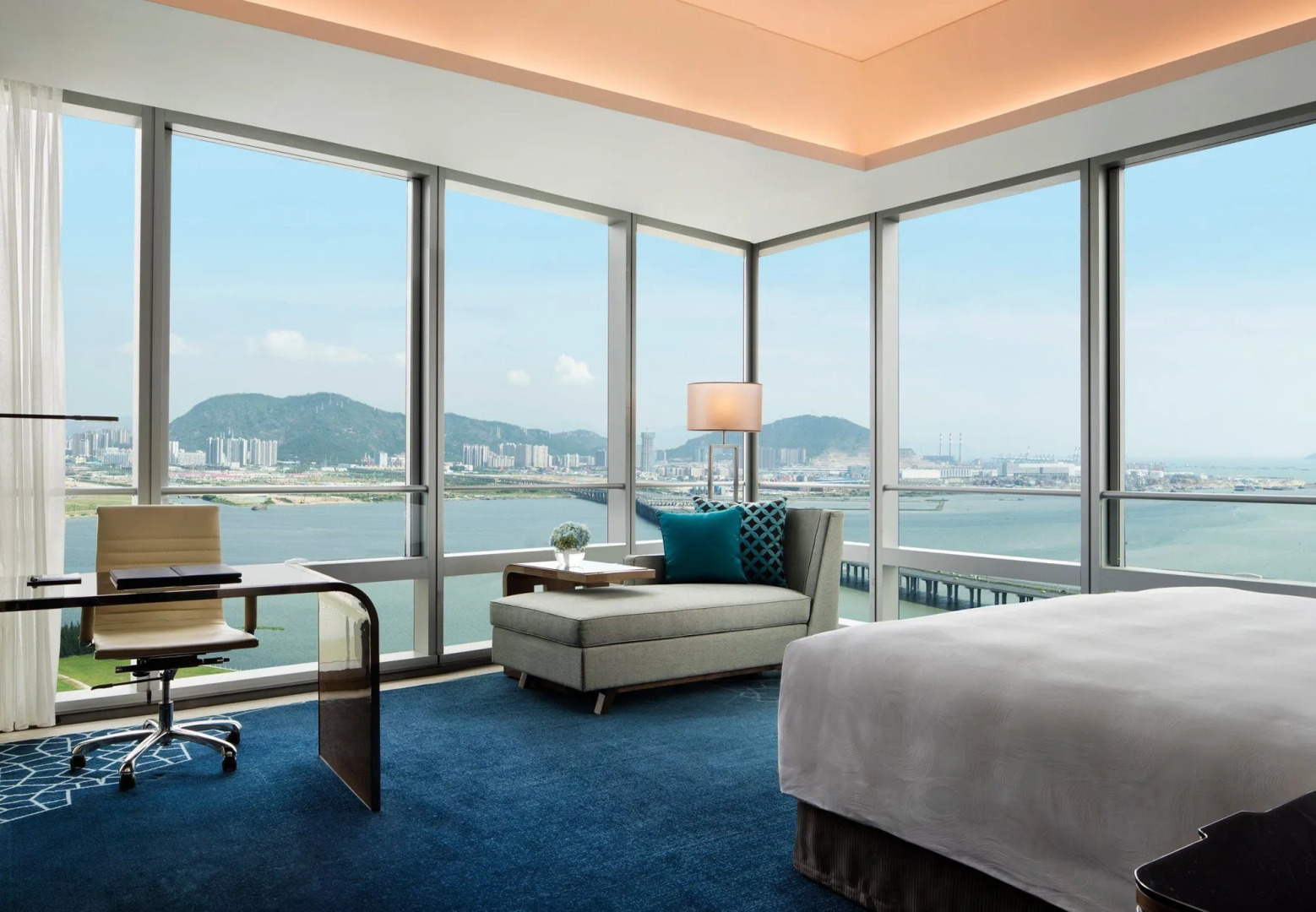 JW Marriott Hotel Shenzhen Bao'an